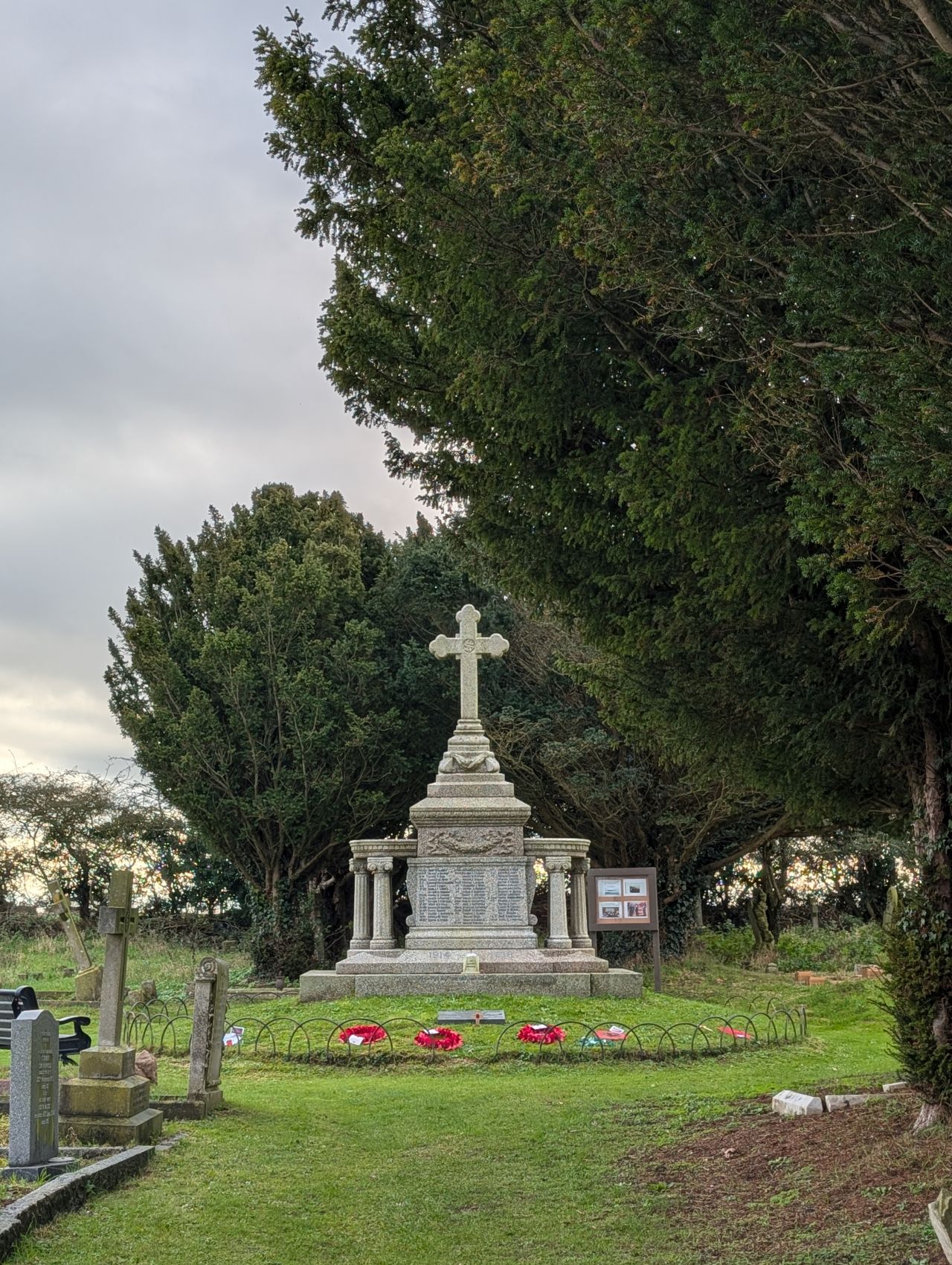 2025-11-27 04 Kessingland Saint Edmund.jpg