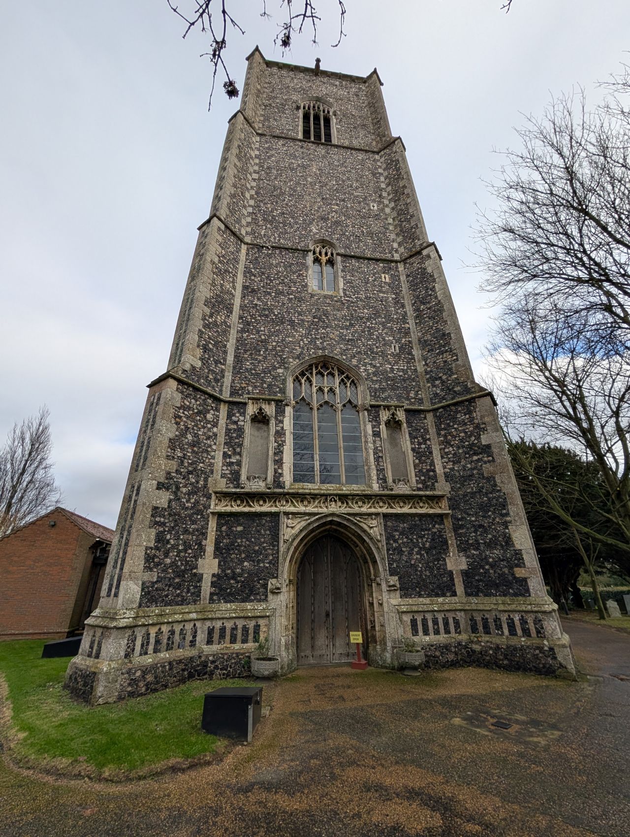 2025-11-27 18 Kessingland Saint Edmund.jpg