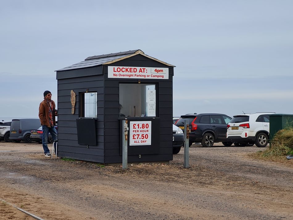 2023-11-26 16 Winterton Seal Walk.jpg