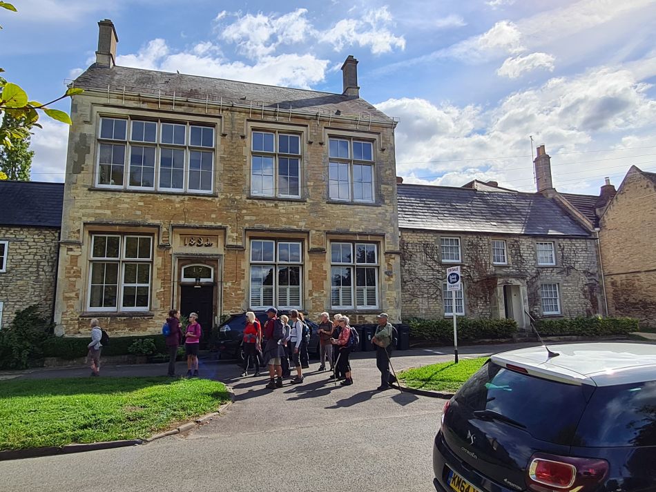 2022-09-18 48 Calne.jpg