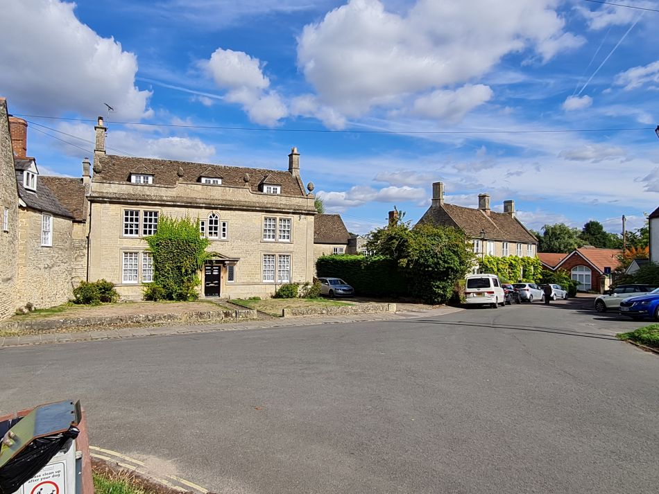 2022-09-18 49 Calne.jpg