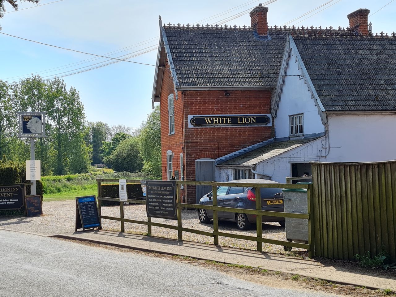 2025-05-01 22 Ufford White Lion.jpg