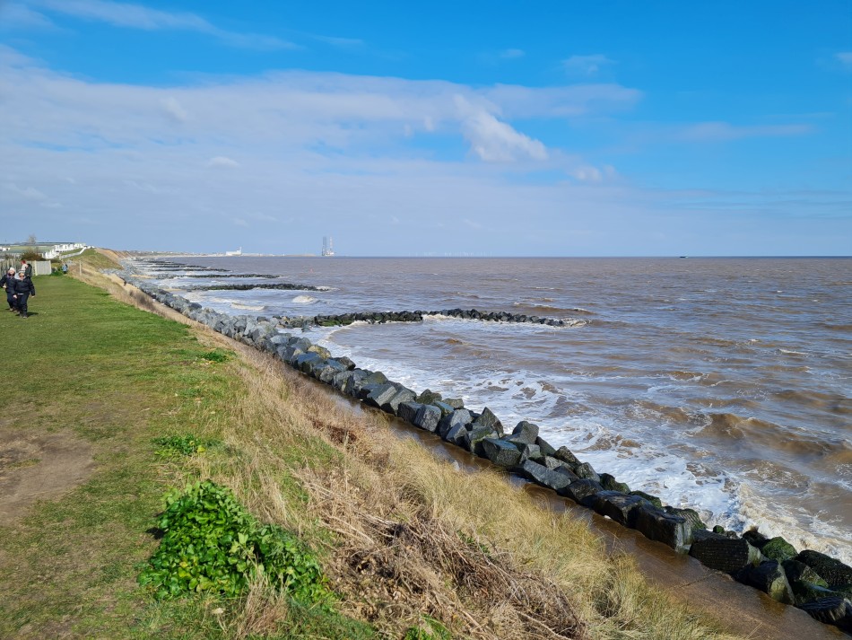 2022-03-06 06 Hopton and Lound Lakes.jpg