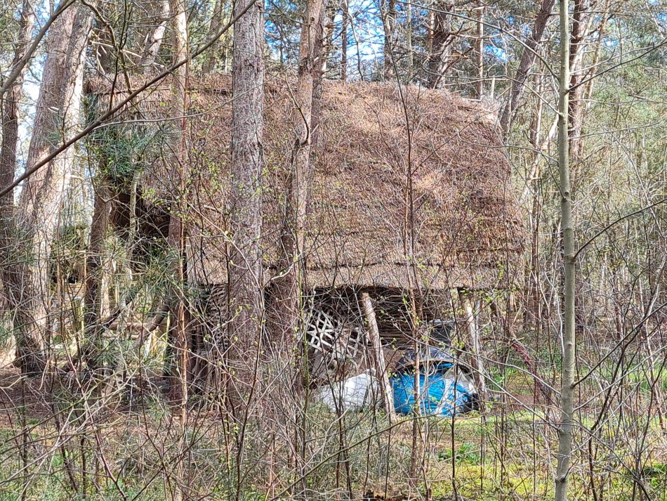 2024-04-10 08 Iken and a Roman and Iron Age Reconstruction.jpg