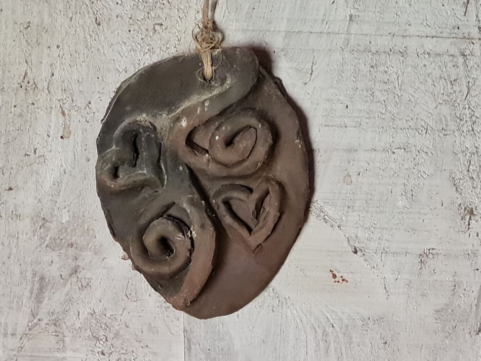 2024-04-10 33 Iken and a Roman and Iron Age Reconstruction.jpg