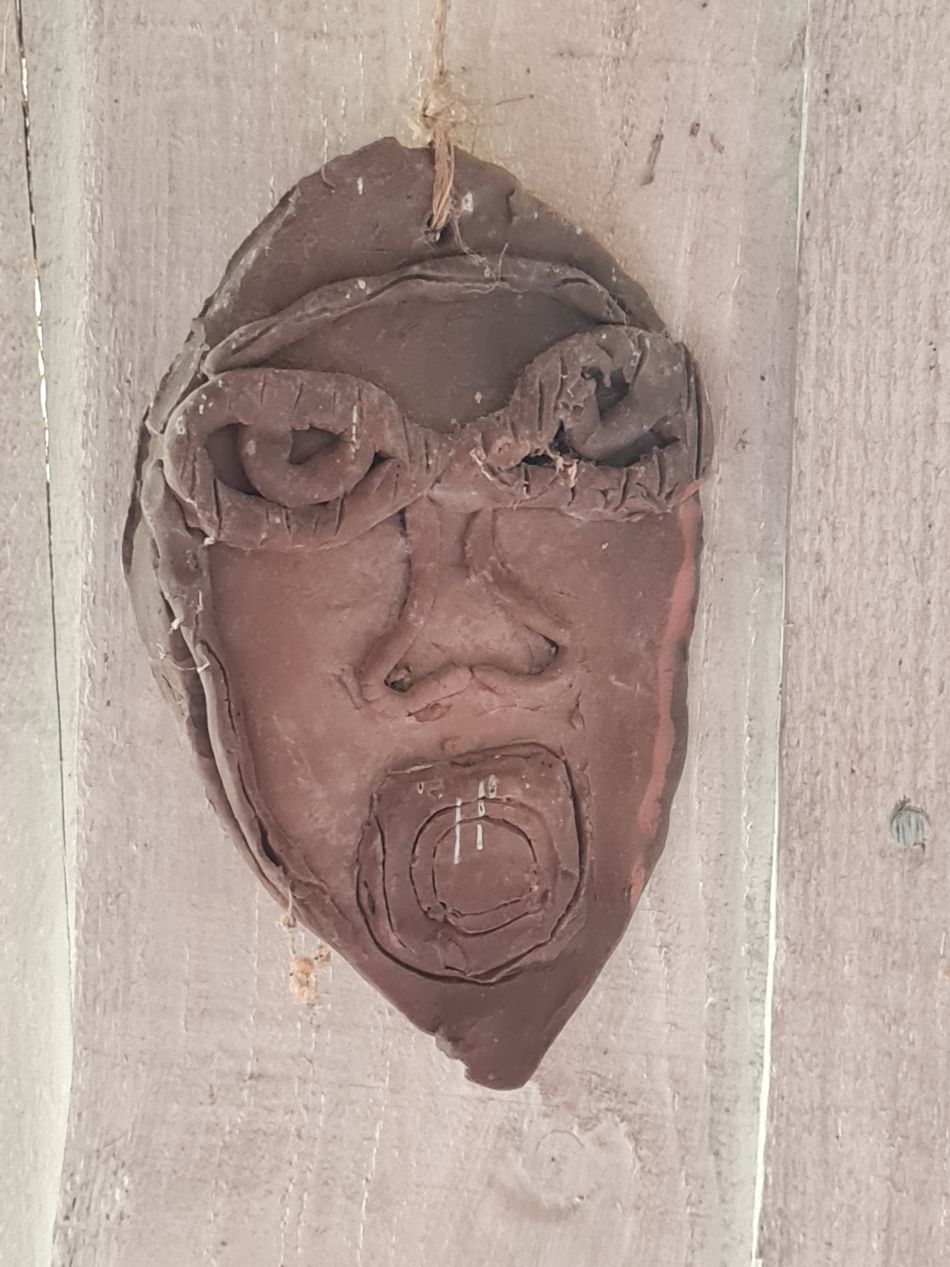 2024-04-10 37 Iken and a Roman and Iron Age Reconstruction.jpg