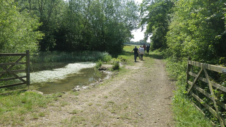 2018-05-23 12 St James and St Cross.jpg