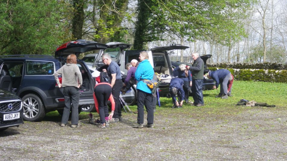 2019-04-28 01 Youlgreave and Over Haddon.JPG