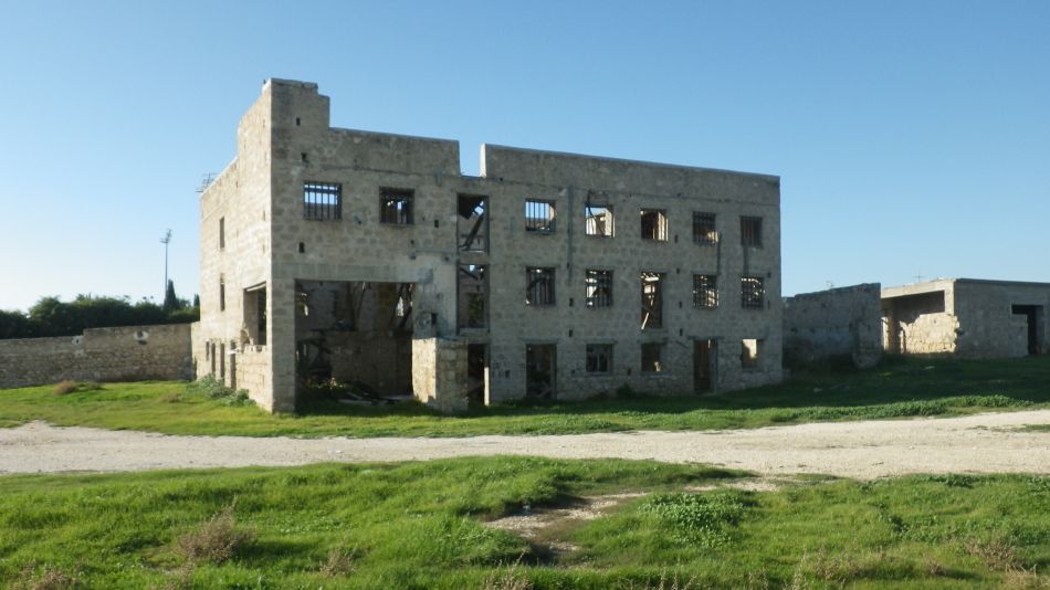 2018-01-06 01 Modern Ruins.jpg