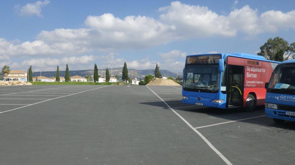 2018-01-11 01 Coral Bay Bus Terminus.jpg