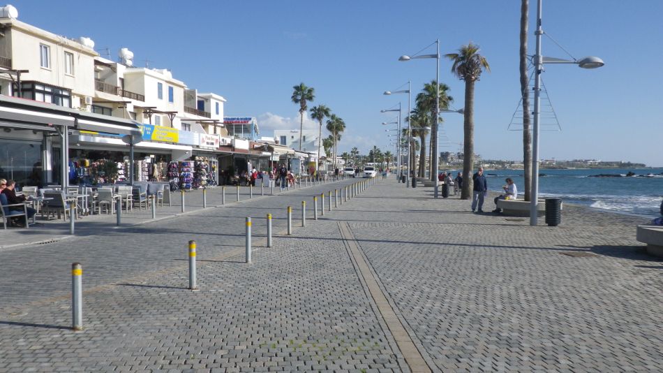 2018-01-15 15 Paphos Harbour.jpg
