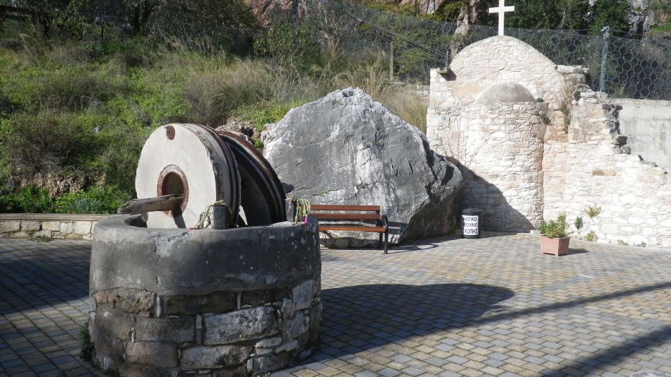 2018-01-20 05 Episkopi Bus Stop.jpg