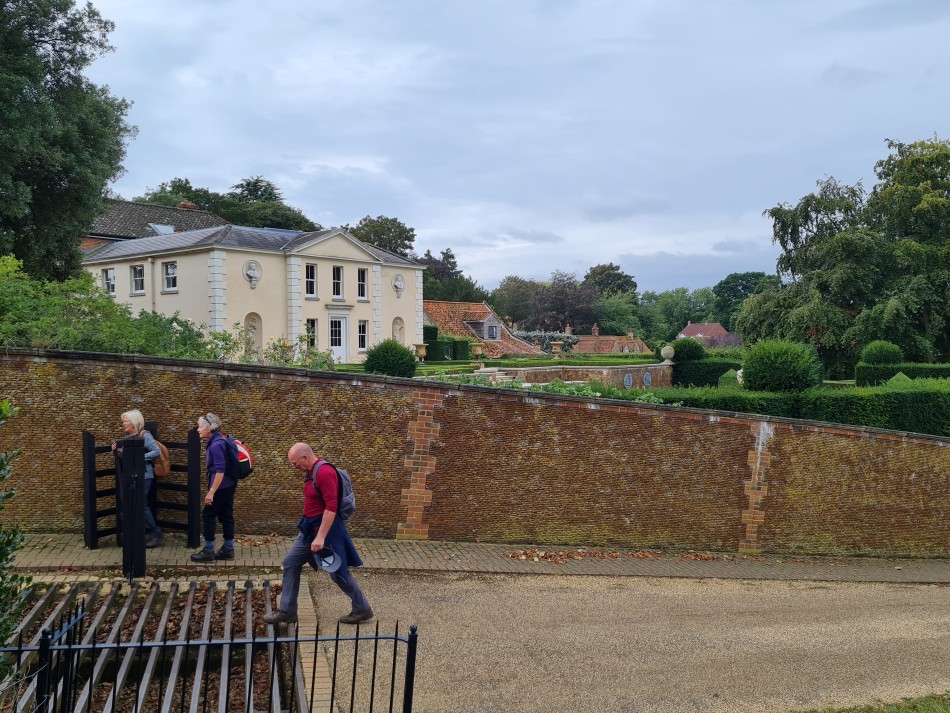 2023-09-20 08 Castle Rising .jpg