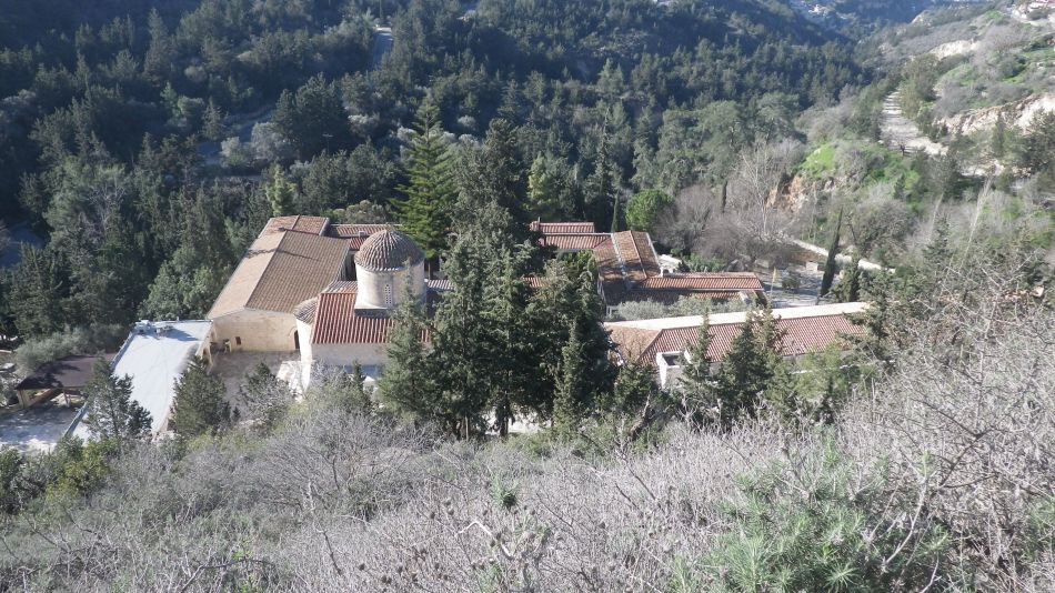 2019-02-11 09 Walk 15 Agios Neophytos Roofs.JPG