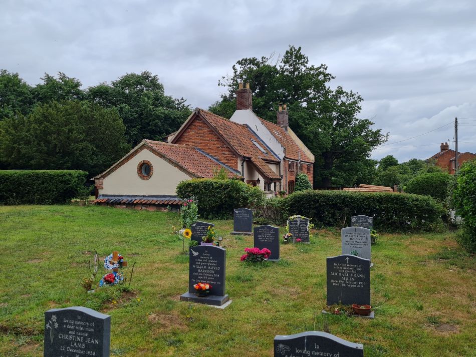 2022-06-30 17 Wensum at Lingwood.jpg