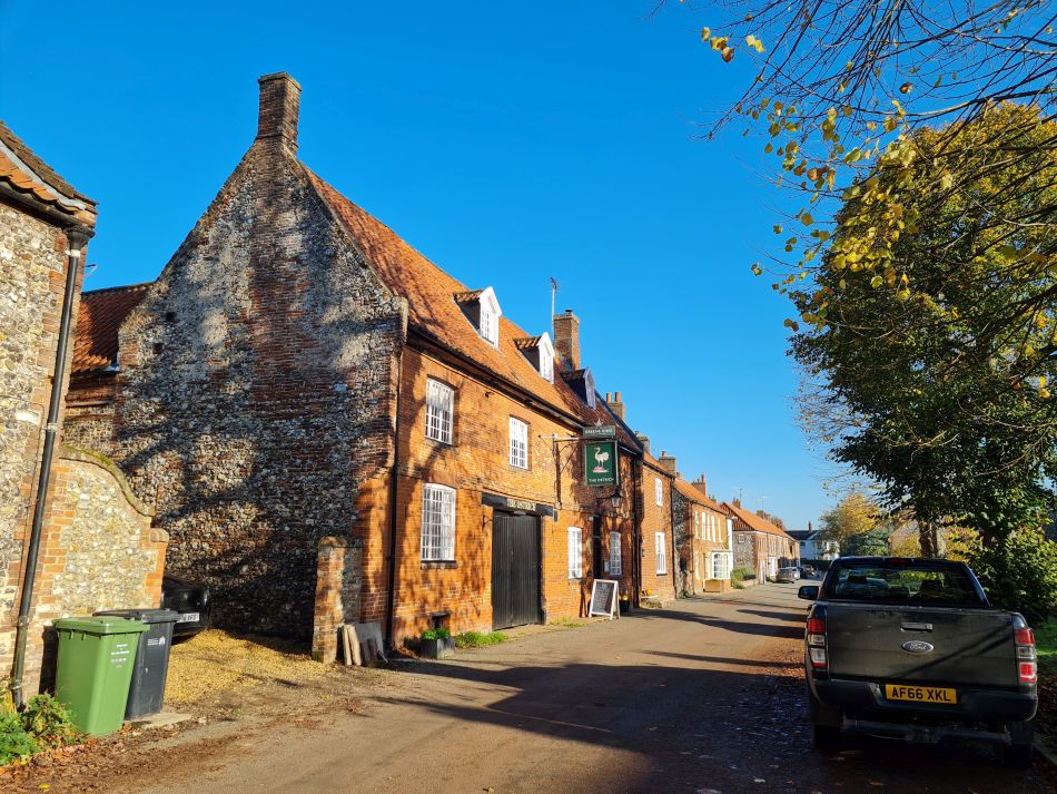 2022-11-14 01 Castle Acre.jpg