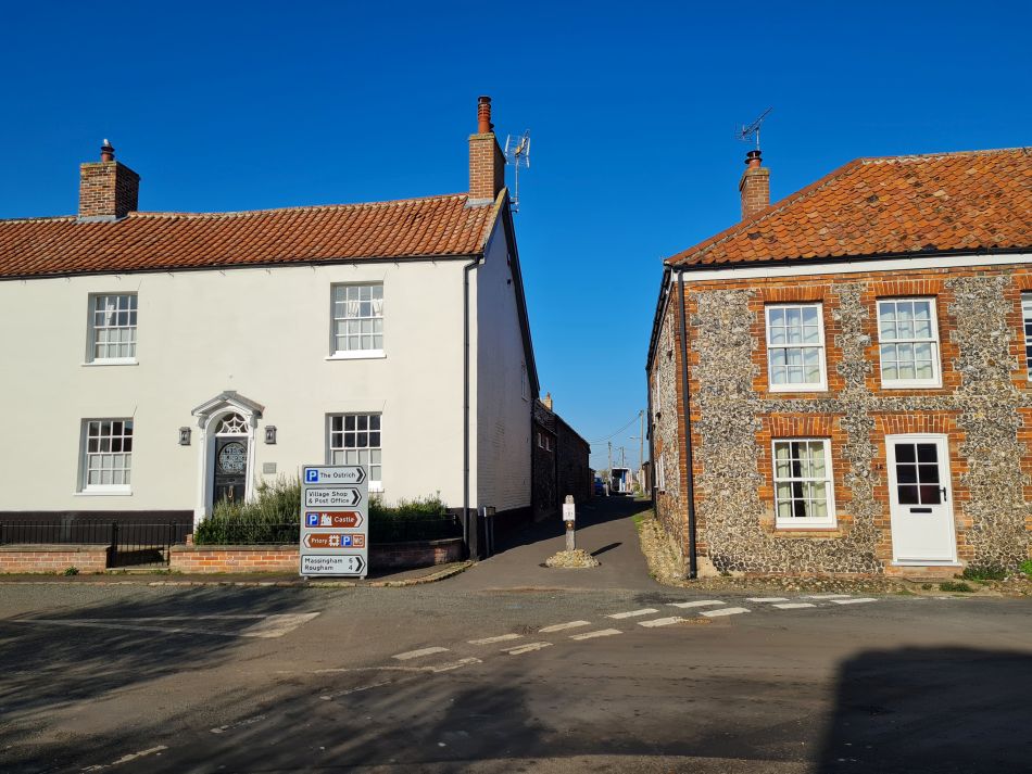 2022-11-14 05 Castle Acre.jpg