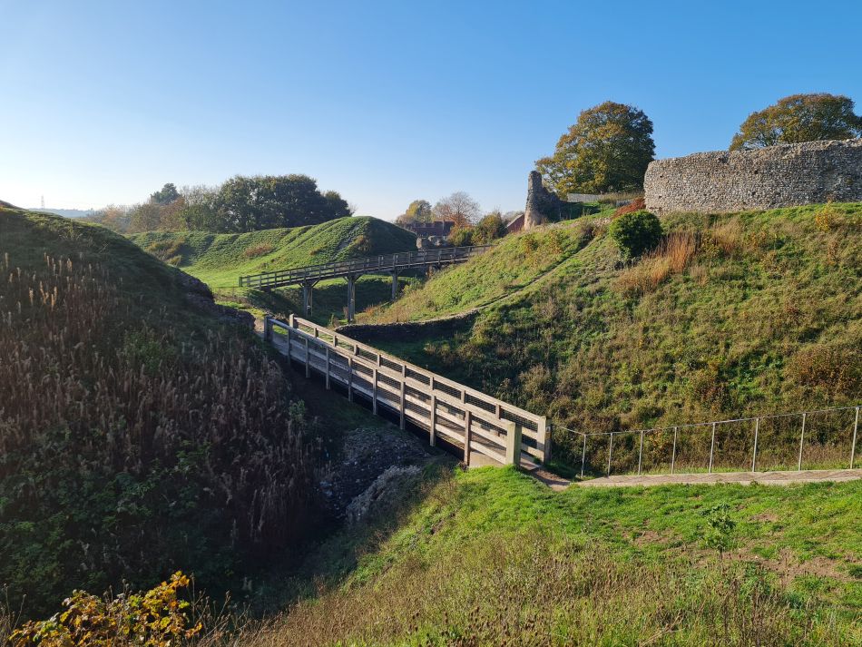 2022-11-14 09 Castle Acre.jpg