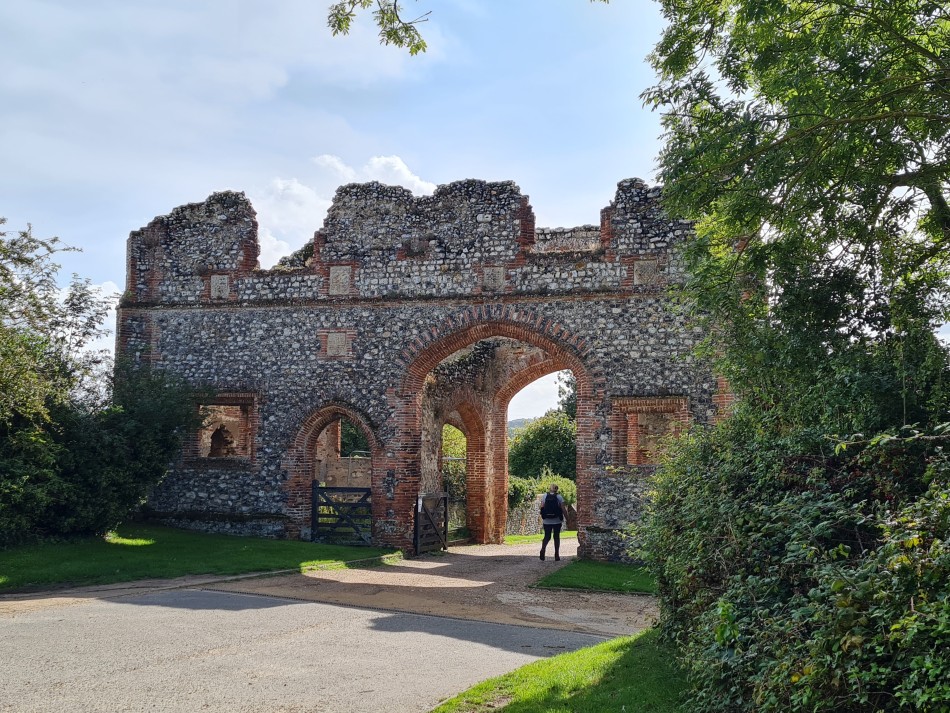 2023-09-21 22 Castle Acre and Priory.jpg