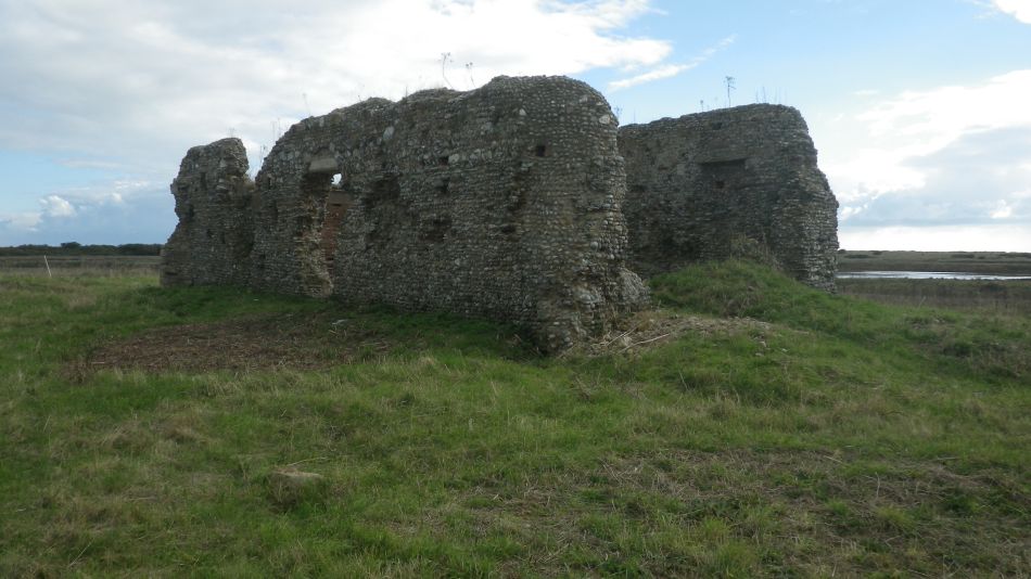 2016-10-23 12 Dunwich Heath Eels Foot.jpg