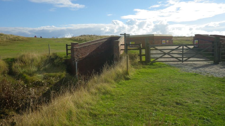 2016-10-23 19 Dunwich Heath Eels Foot.jpg