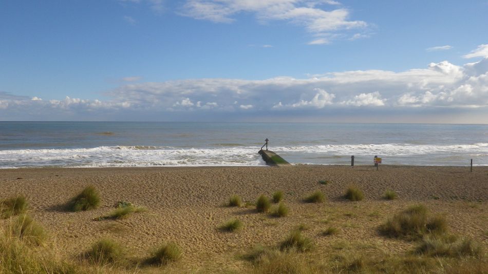 2016-10-23 23 Dunwich Heath Eels Foot.jpg