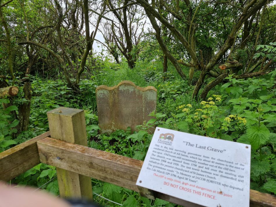 2021-05-19 02 Dunwich Heath.jpg