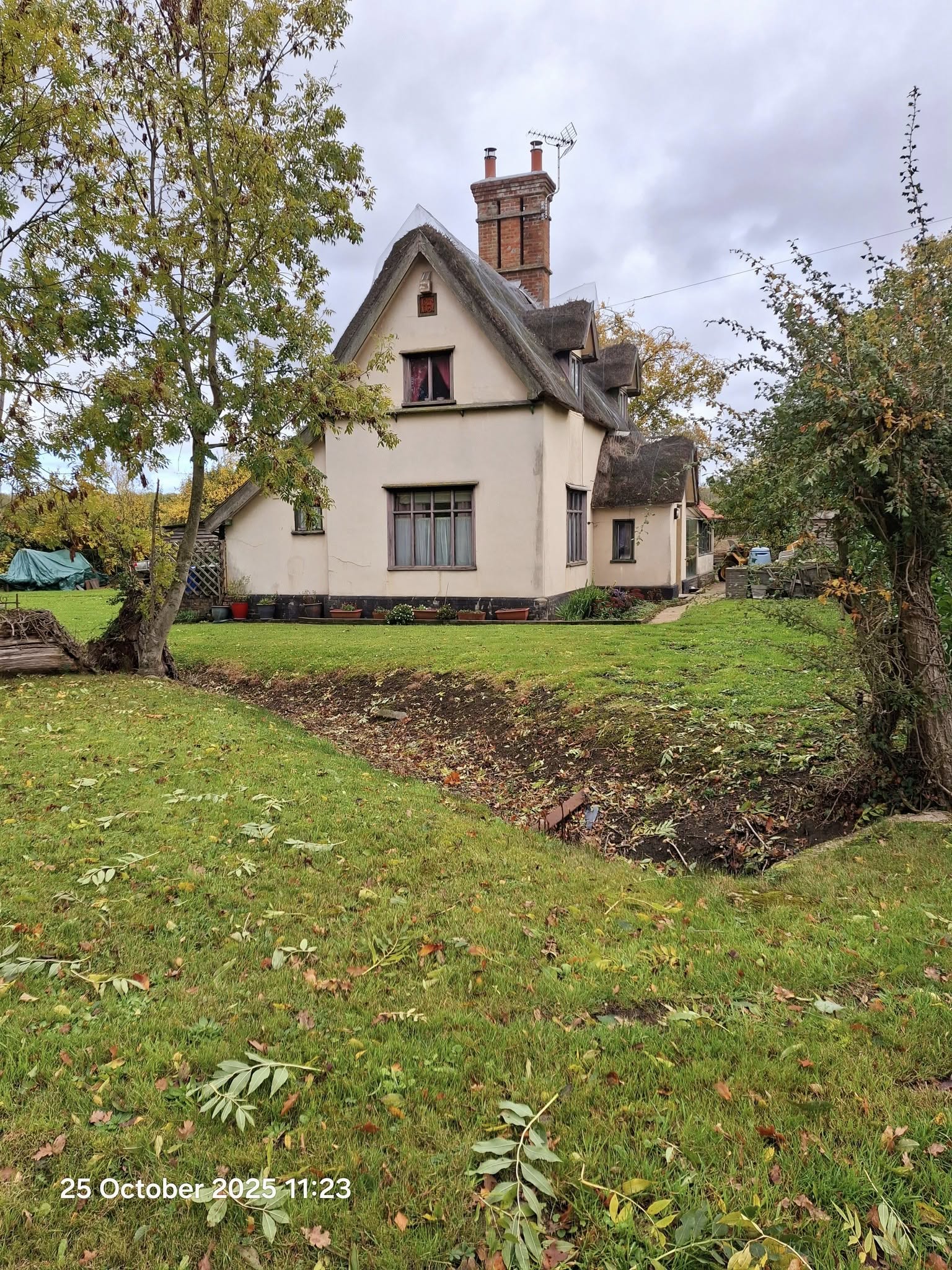 2025-10-25 16 Angles Way.jpg