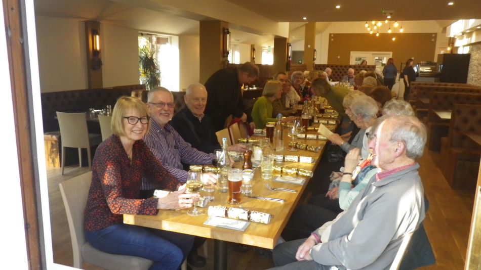 2019-12-04 10 Christmas Lunch Walk.jpg