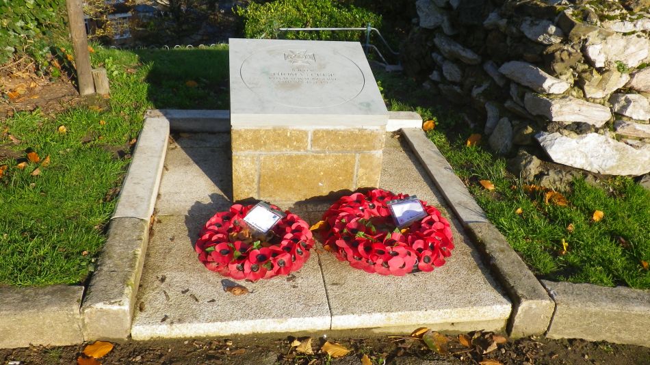 2017-11-22 21 Corton and Gunton.jpg