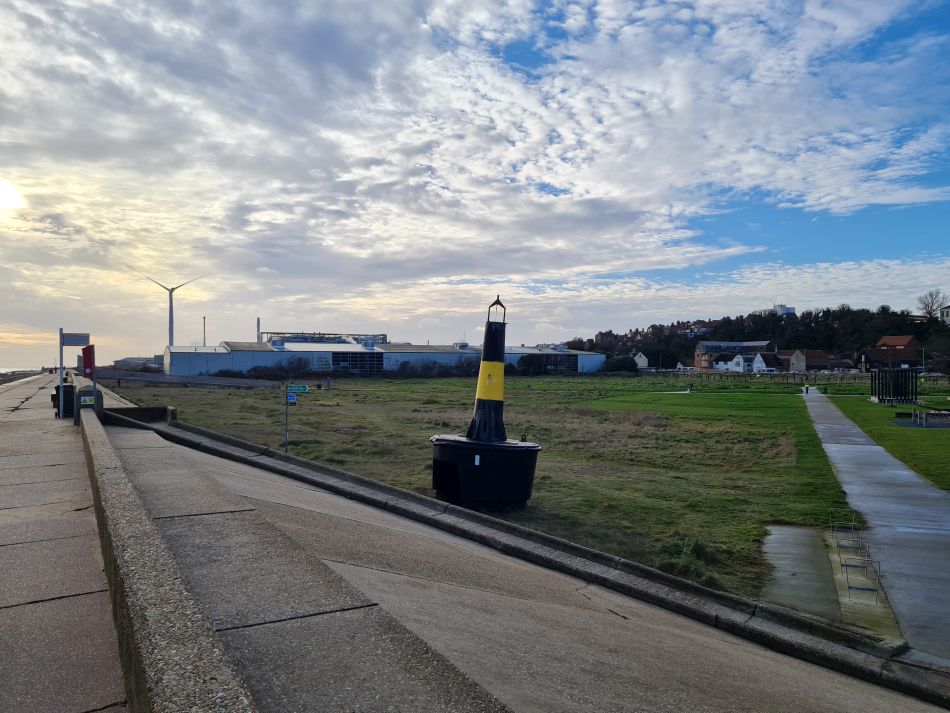 2023-12-20 04 Lowestoft and Piers.jpg