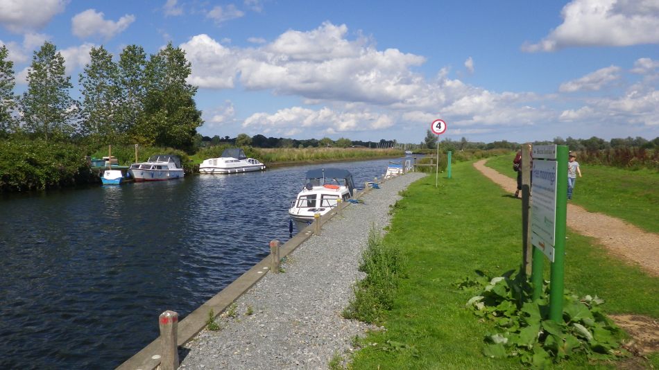 2017-08-17 07 Oulton Broad to Beccles.jpg