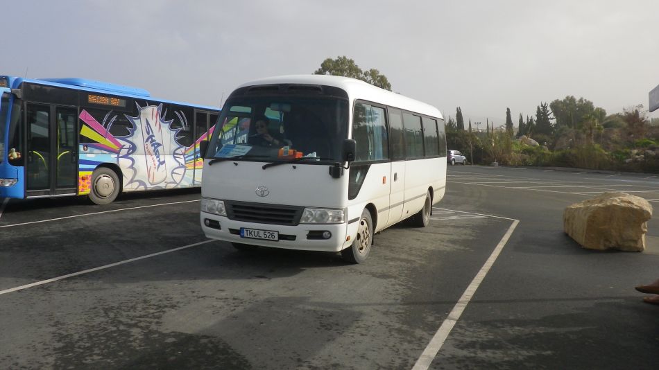 2019-01-25 04 Walk 14 Coral Bay.JPG