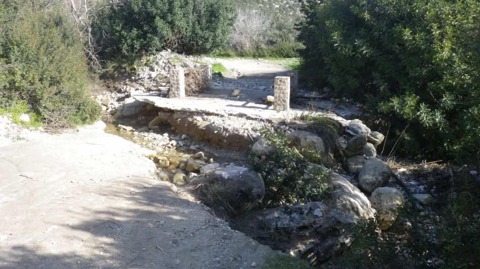 2019-02-05 13 Walk 8 Bridge Washed Away.JPG