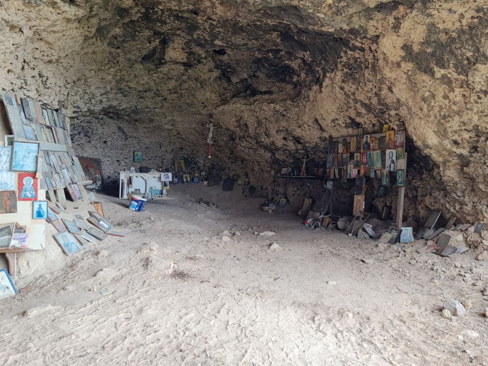 2023-01-31 32 Geroskipou Seven Saint Georges.jpg