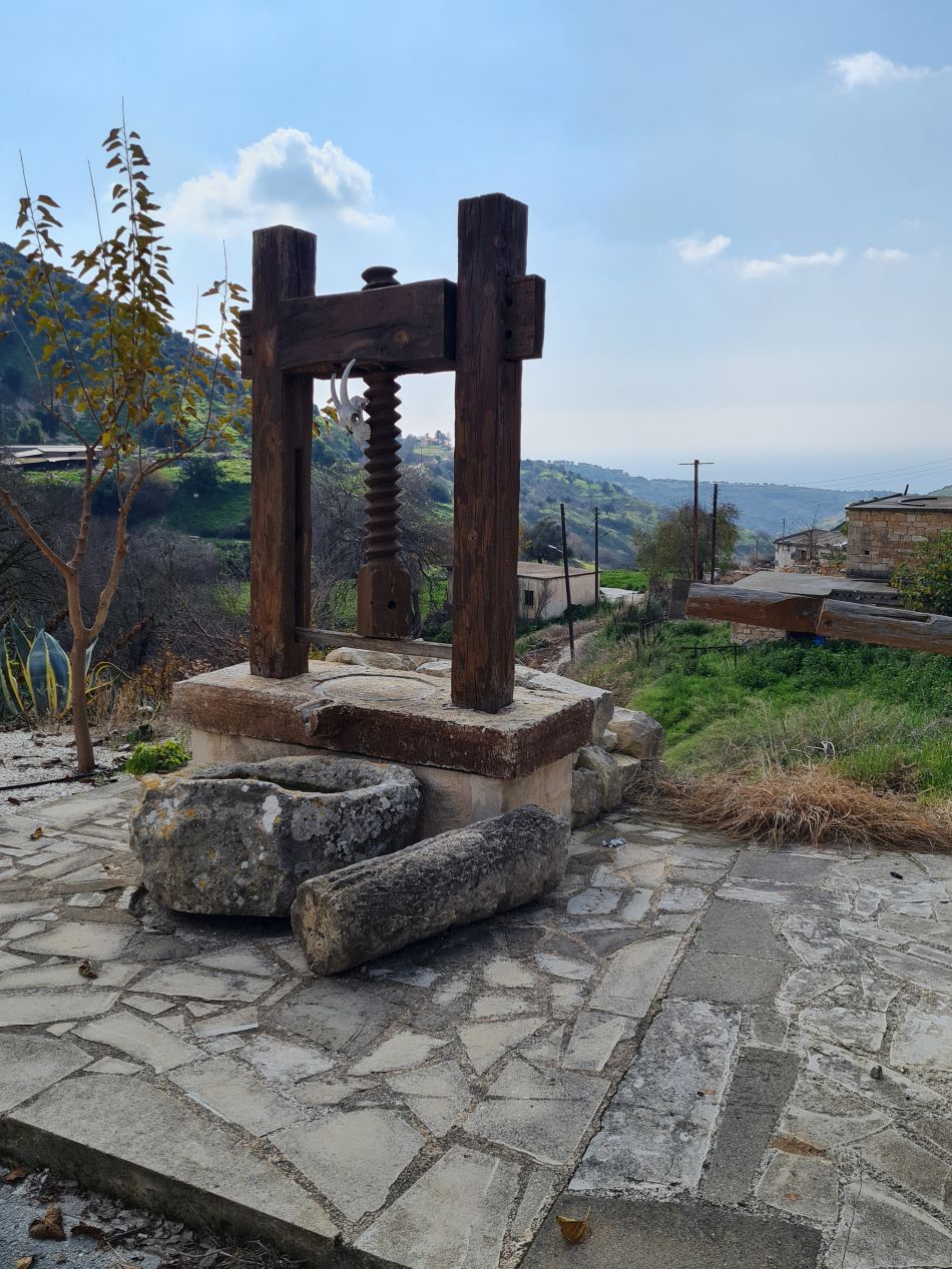 2023-01-26 19 Kathikas and Akoursos.jpg