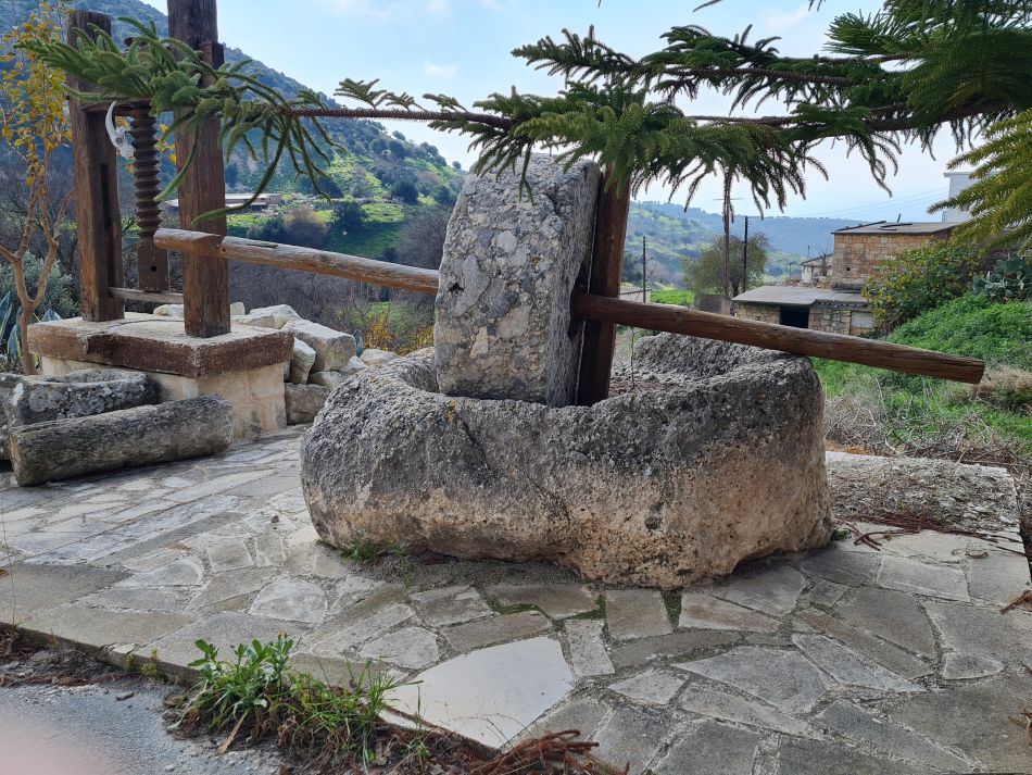 2023-01-26 20 Kathikas and Akoursos.jpg