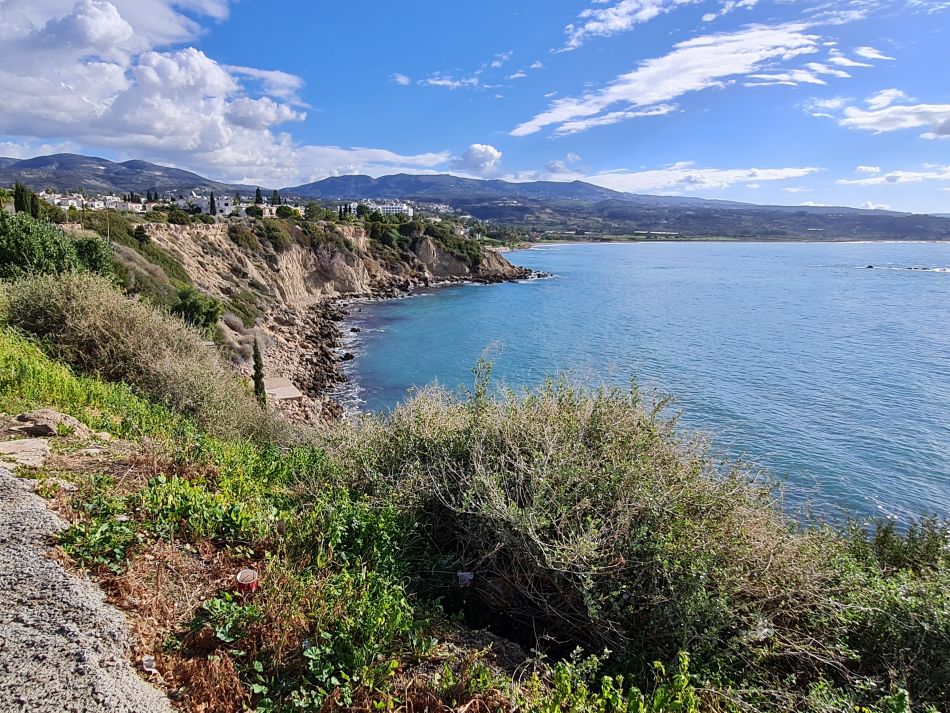 2023-02-03 08 Coral Bay Heading South.jpg