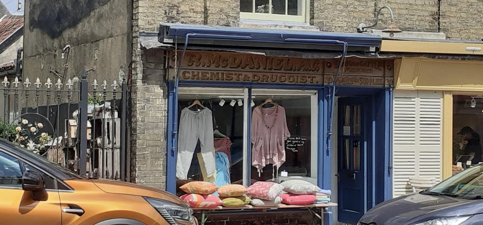 2022-07-14 18 Angles Way 17 - Bigod Way and Bath Hills.jpg