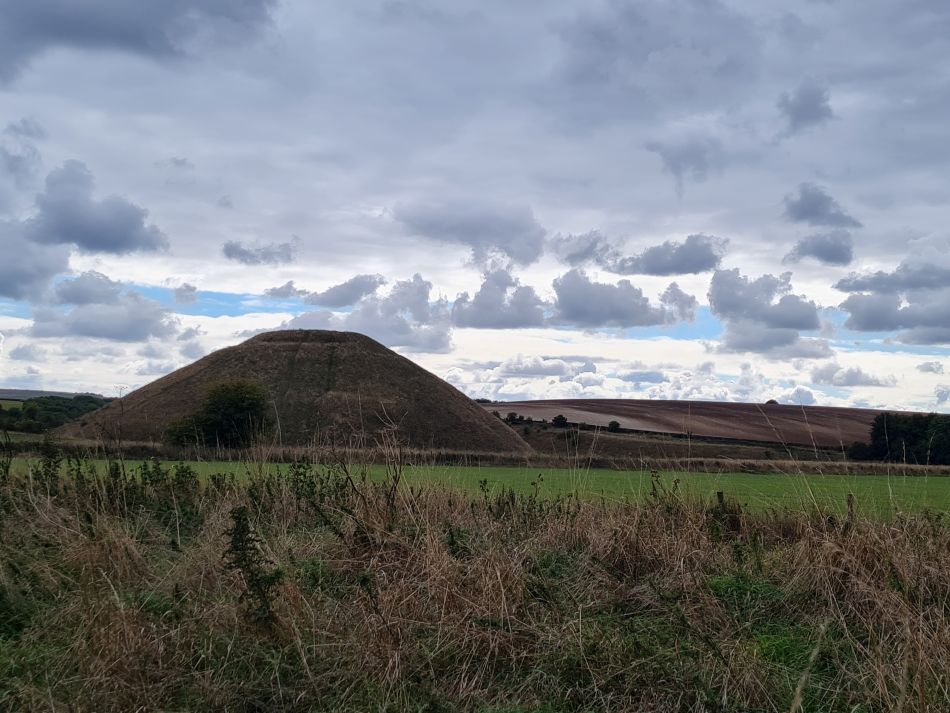 2022-09-19 04 Avebury Silbury West Kennet.jpg