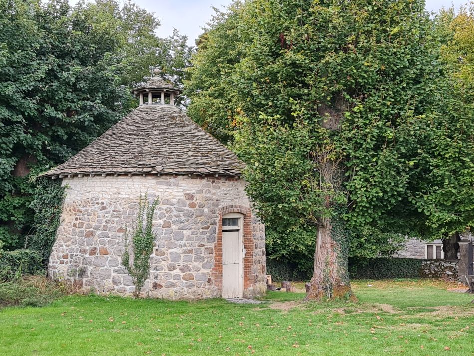 2022-09-19 54 Avebury Silbury West Kennet.jpg