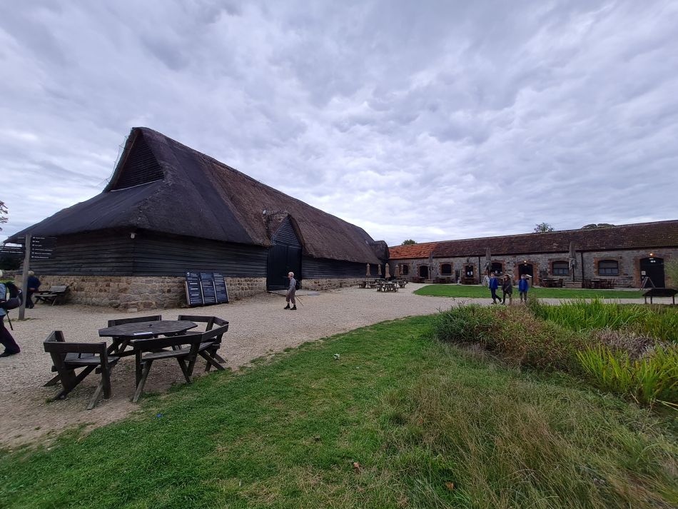2022-09-19 55 Avebury Silbury West Kennet.jpg