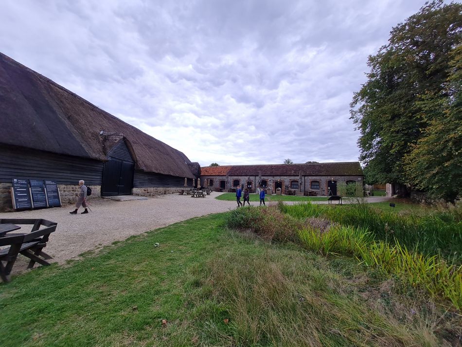 2022-09-19 56 Avebury Silbury West Kennet.jpg
