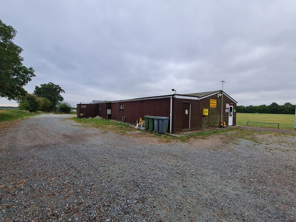 2022-09-06 02 GY at Halvergate.jpg