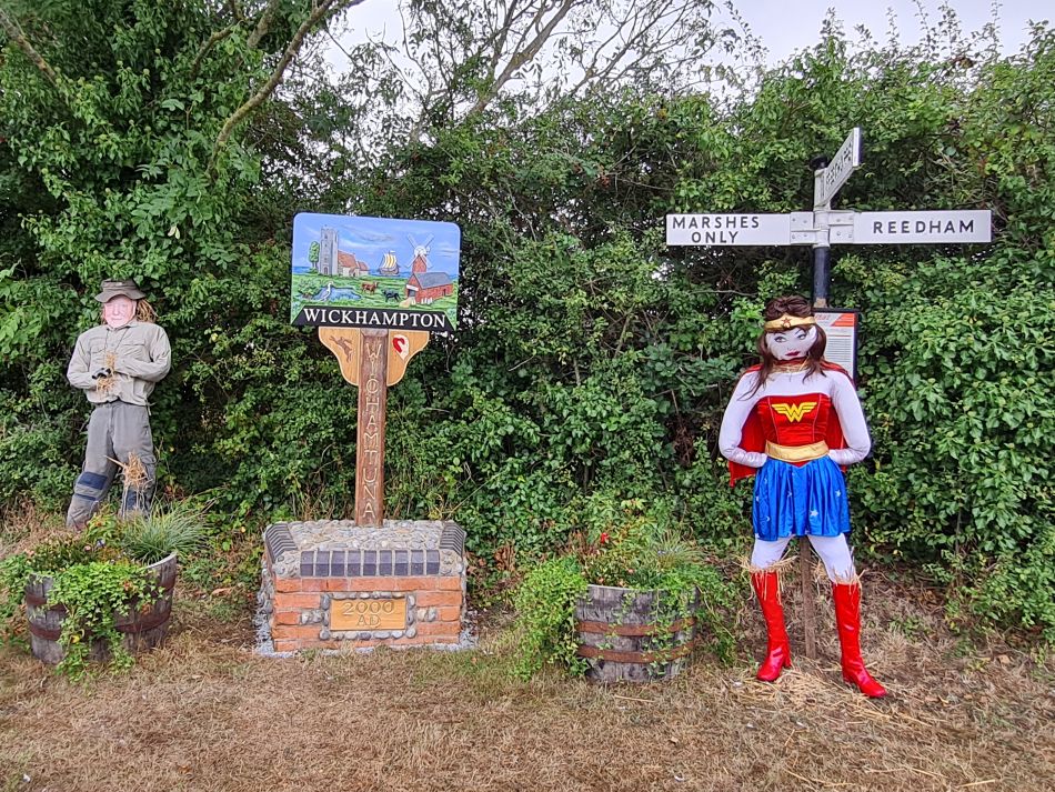 2022-09-06 06 GY at Halvergate.jpg