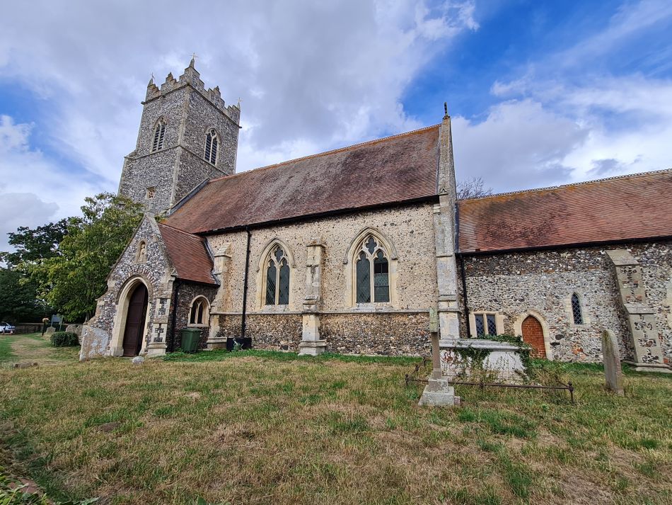 2022-09-06 15 GY at Halvergate.jpg