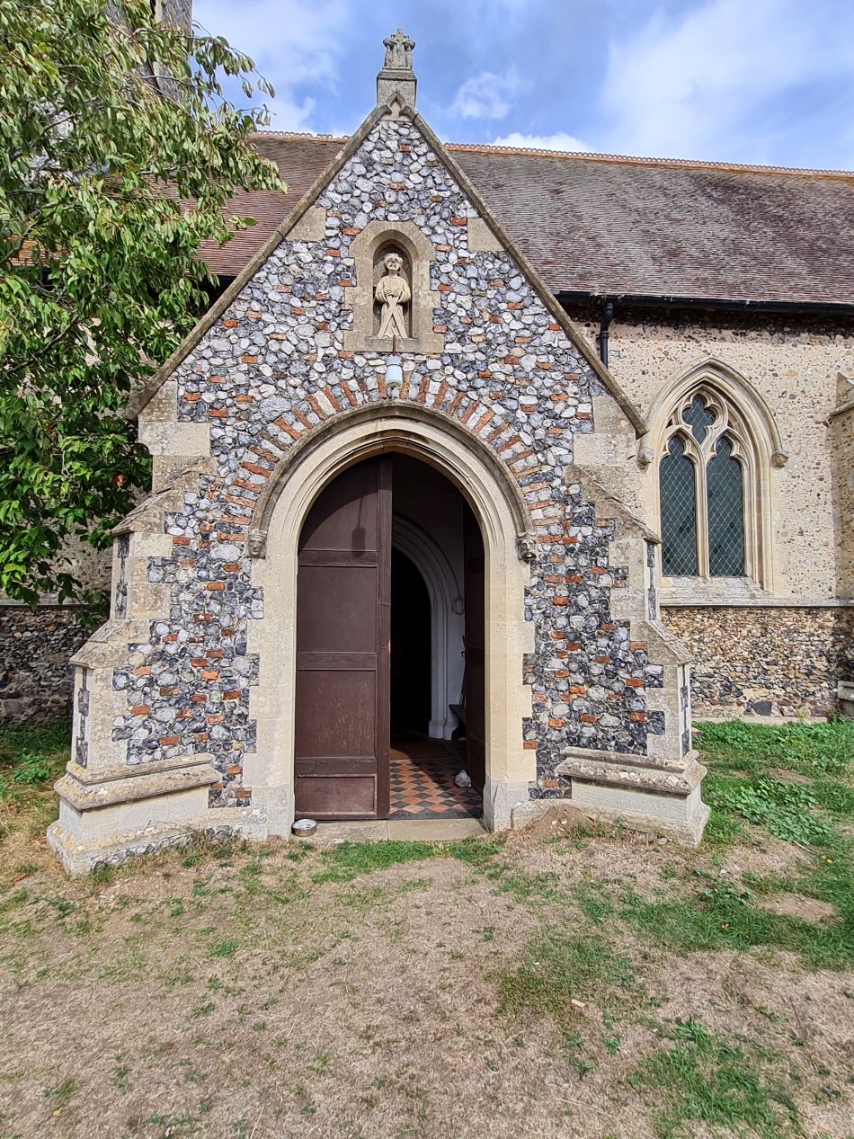 2022-09-06 27 GY at Halvergate.jpg