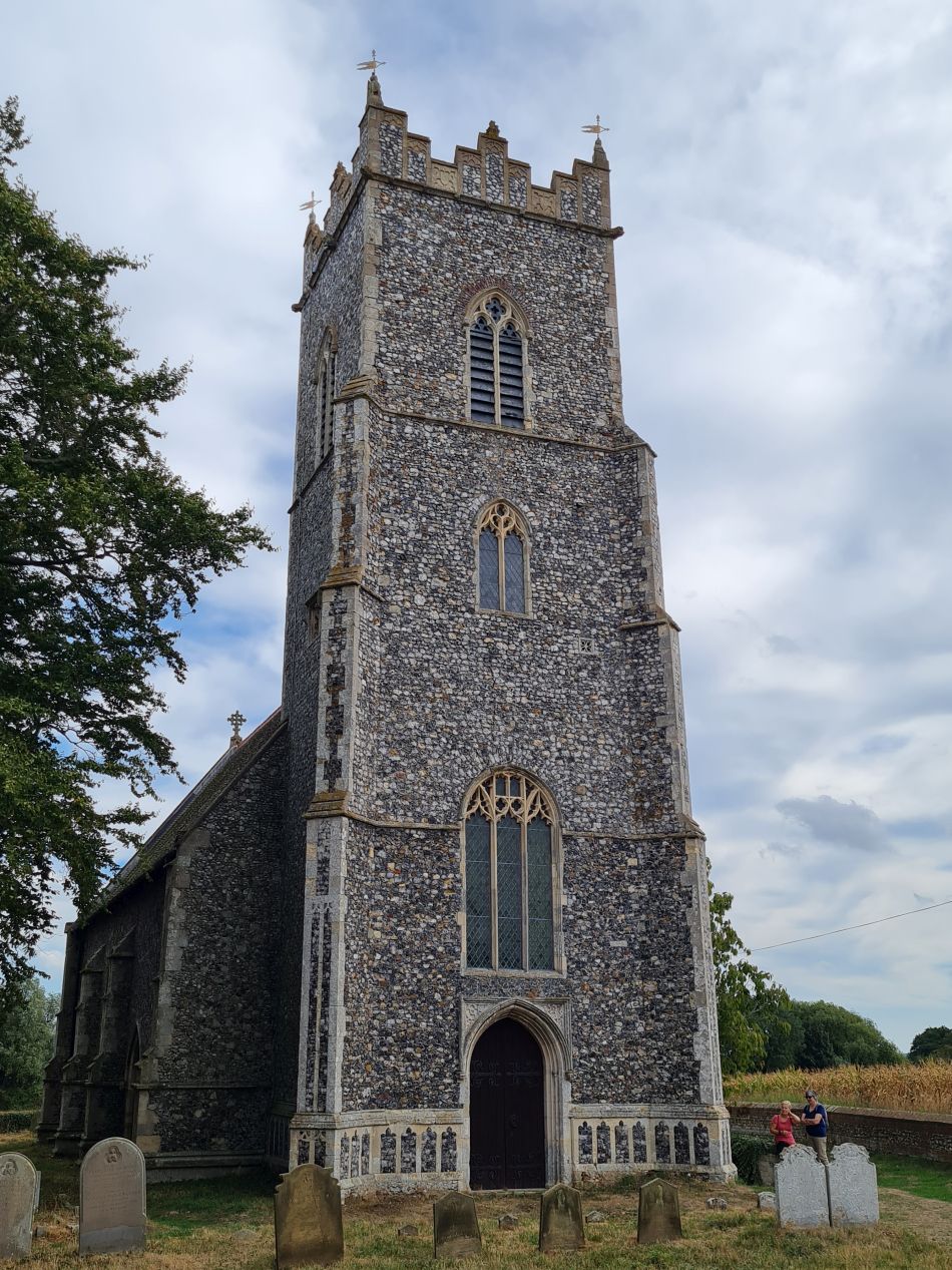 2022-09-06 31 GY at Halvergate.jpg