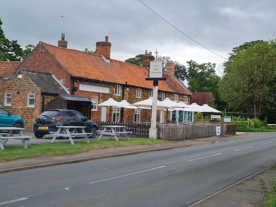 2024-05-14 35 Roydon Three Horseshoes.jpg