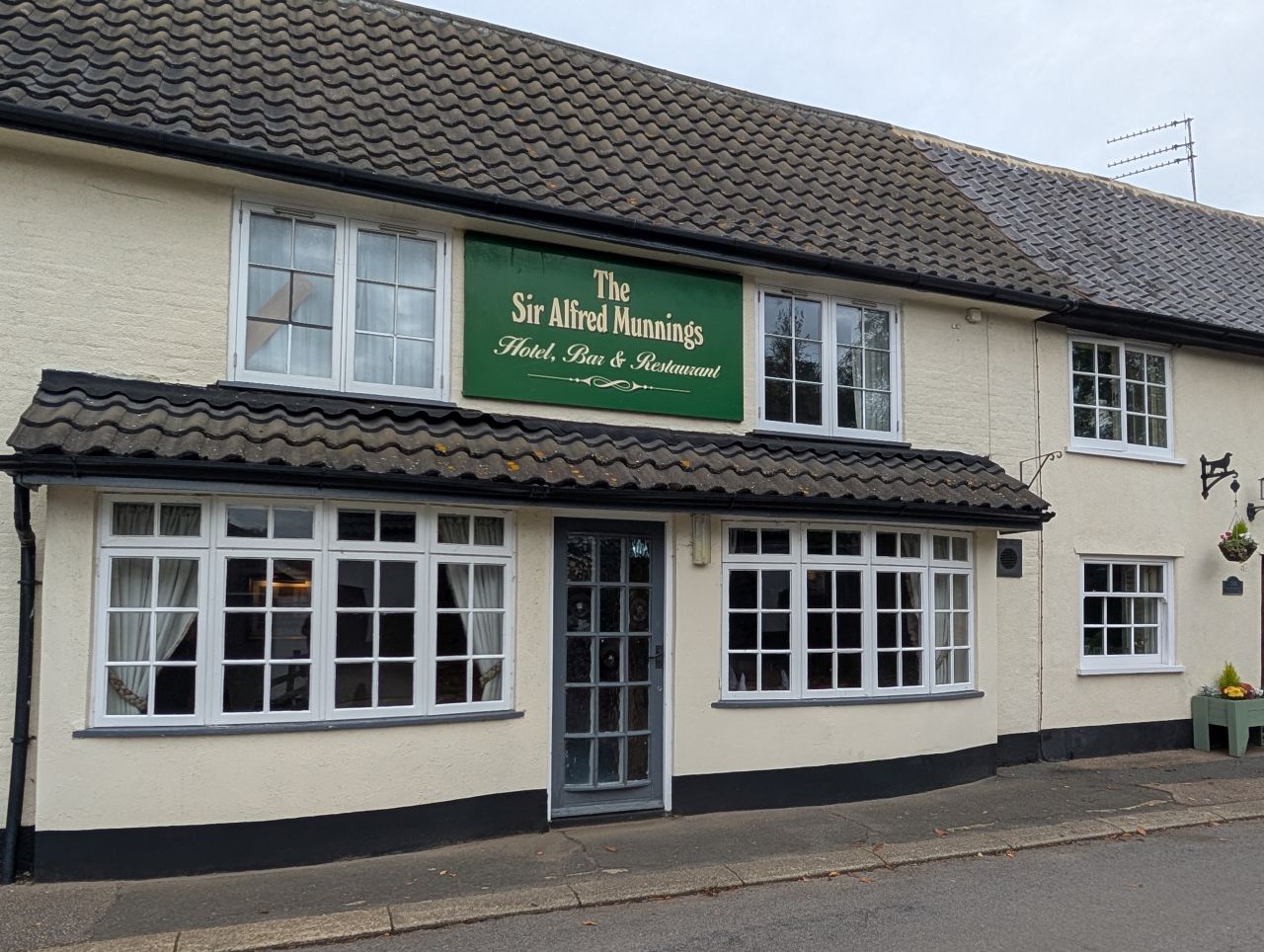 2025-10-18 56 Bus Walk - Harleston to Wortwell Station Farm.jpg